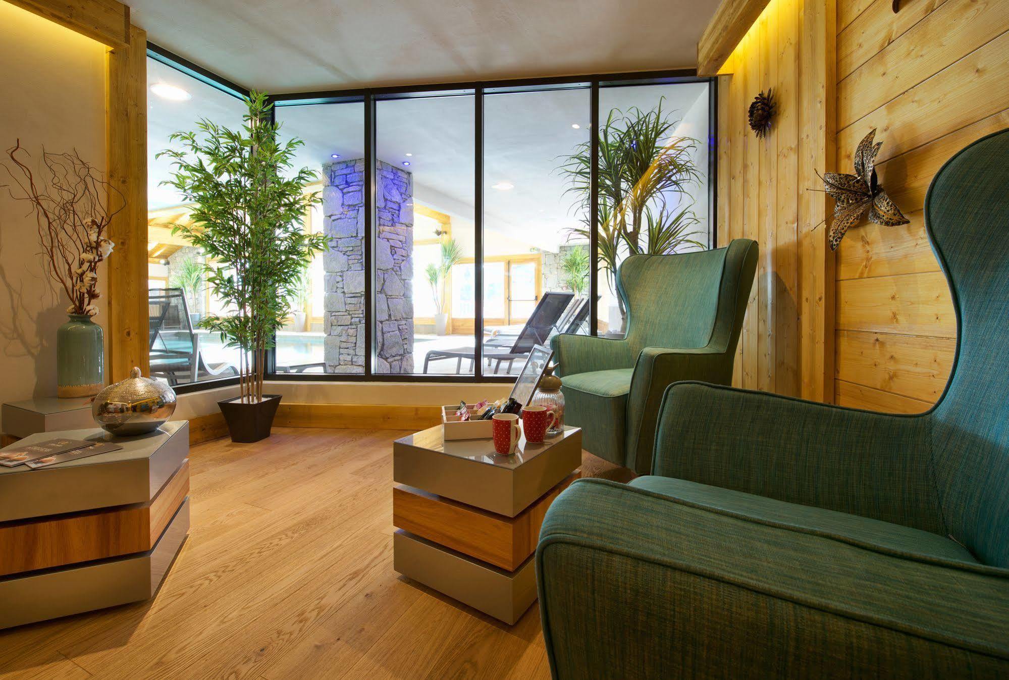 Cgh Residences And Spa Les Chalets De Leana Les Carroz-d'Araches Exterior foto